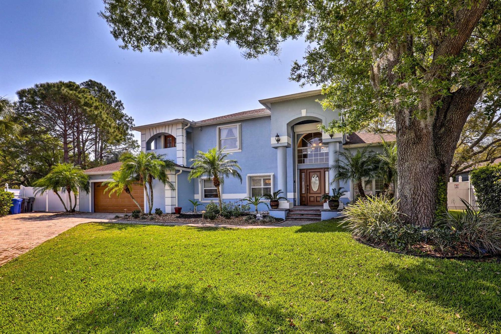 Luxurious Villa With Heated Pool, Theatre, Gym ! Tampa Exterior photo